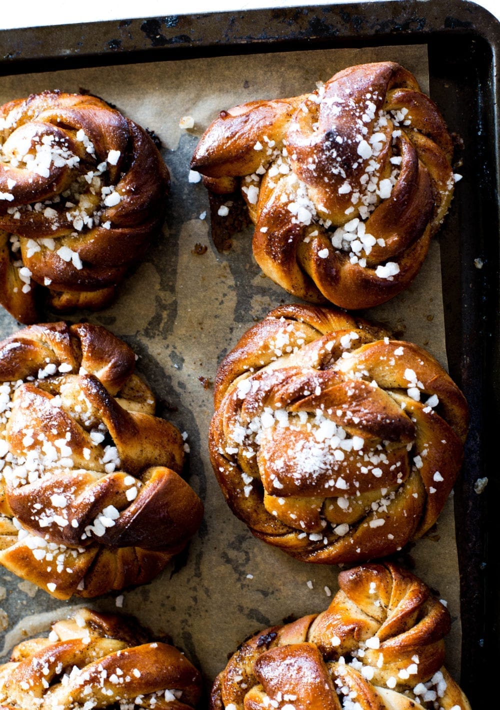 Cardamom Bun